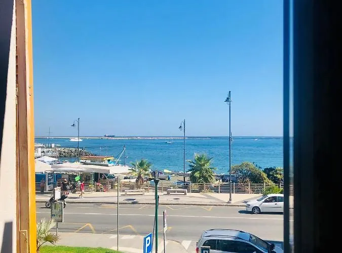 Mydollhouse Delizioso Fronte Mare Genua