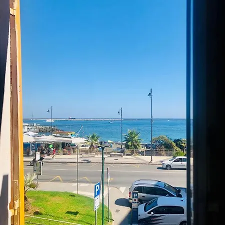 Mydollhouse Delizioso Fronte Mare Genova